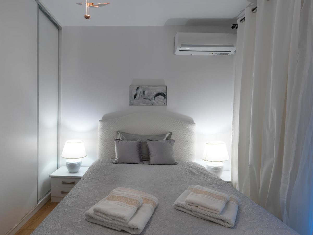 Elegant Apartment In Glyfada Athens Exterior photo